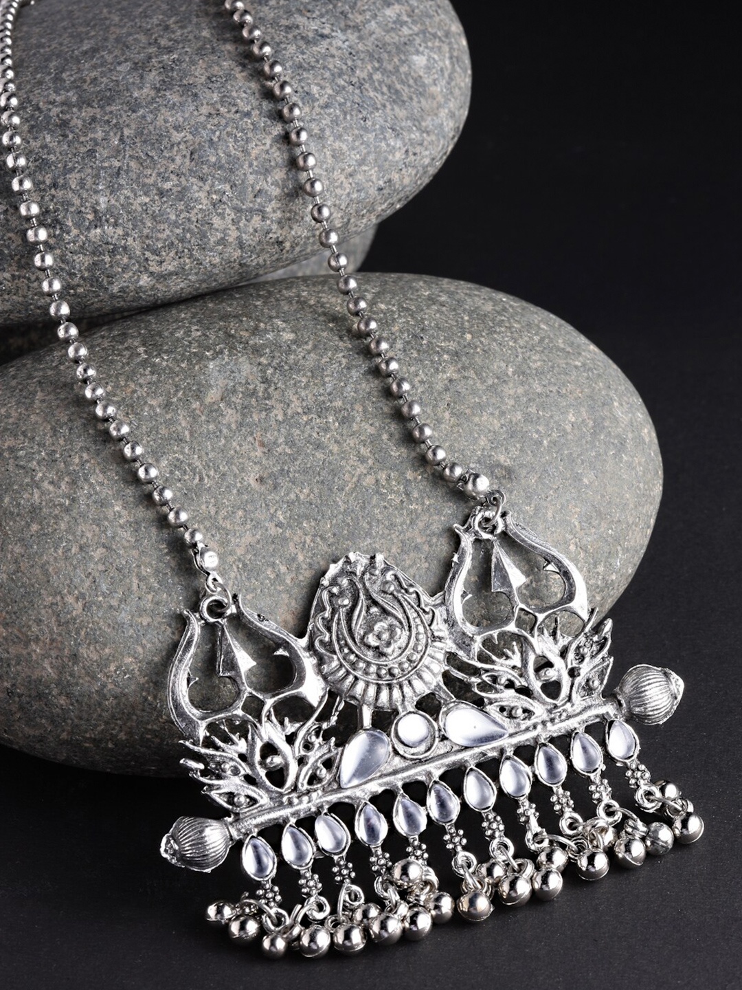 

CHUI MUI Artificial Stones Studded Necklace, Silver