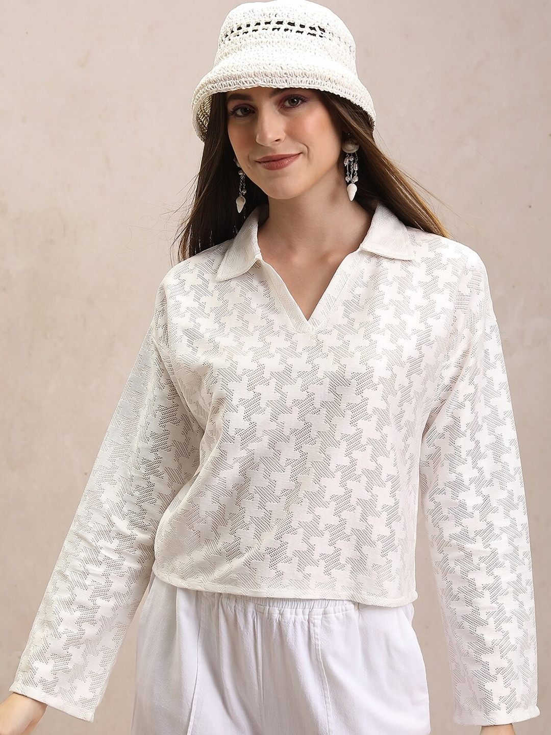 

Tokyo Talkies Floral Print Long Sleeves Shirt Style Top, White