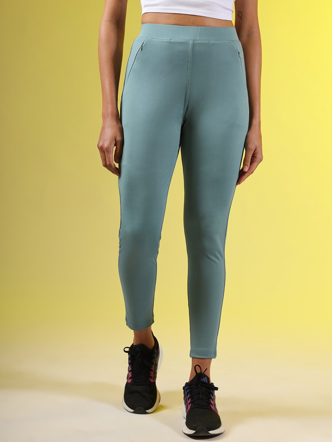 

ASPORA Women Slim-Fit Rapid Dry Ankle-Length Gym Tights, Blue