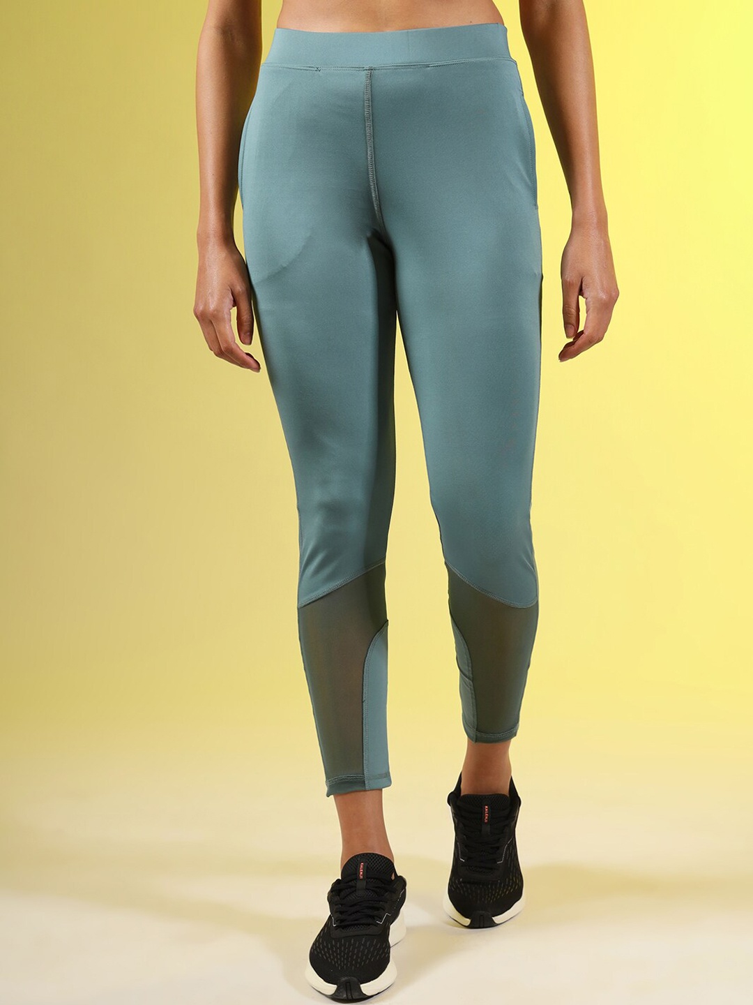

ASPORA Women Slim-Fit Ankle-Length Tights, Sea green