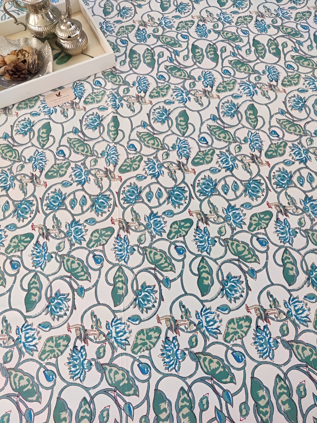 

Feels Like Home Blue & Green Floral 180 TC Cotton King Bedsheet with 2 Pillow Covers