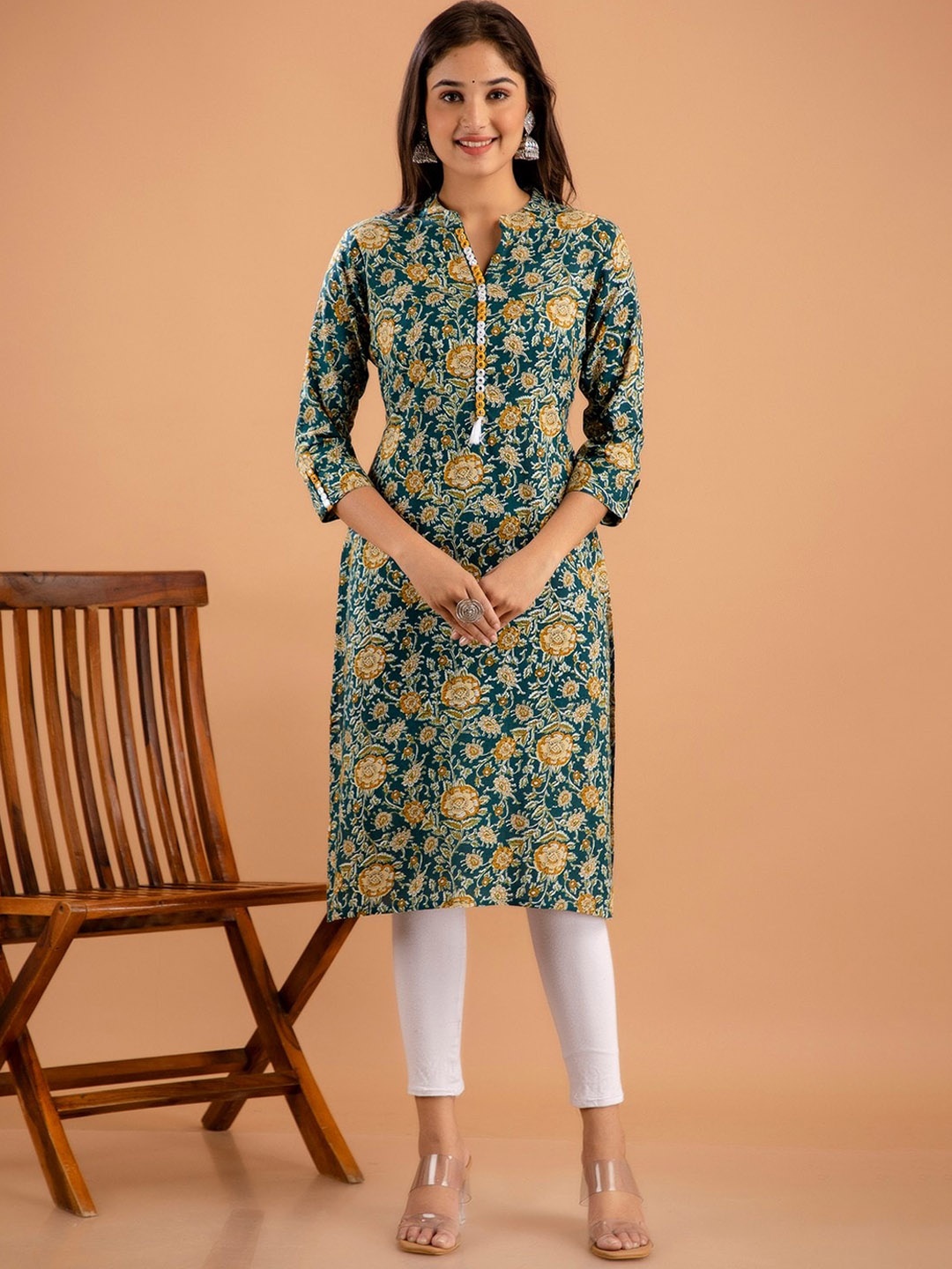 PURVIJA KURTIES Floral Printed Thread Work Straight Kurta, Green