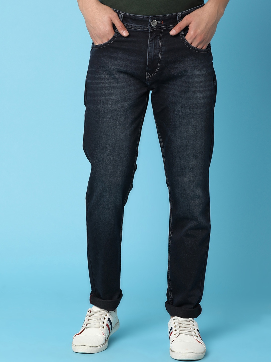 

V-Mart Men Slim Fit Mid-Rise Clean Look Light Fade Cotton Jeans, Blue