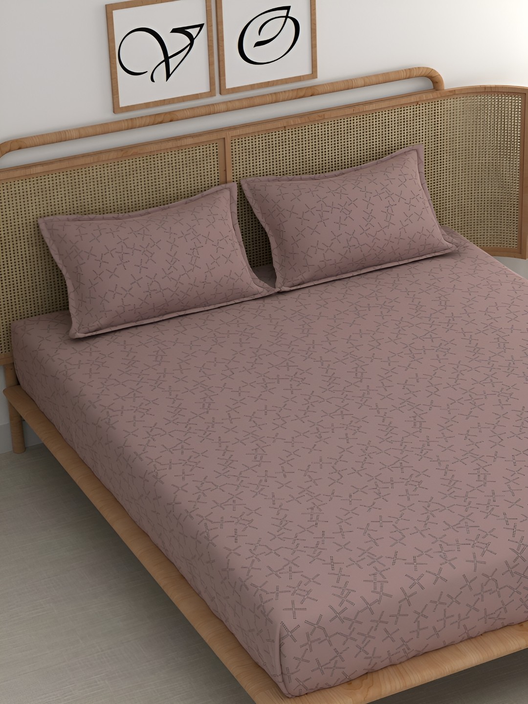 

CHHAVI INDIA Mauve Abstract 210 TC Microfiber King Bedsheet with 2 Pillow Covers