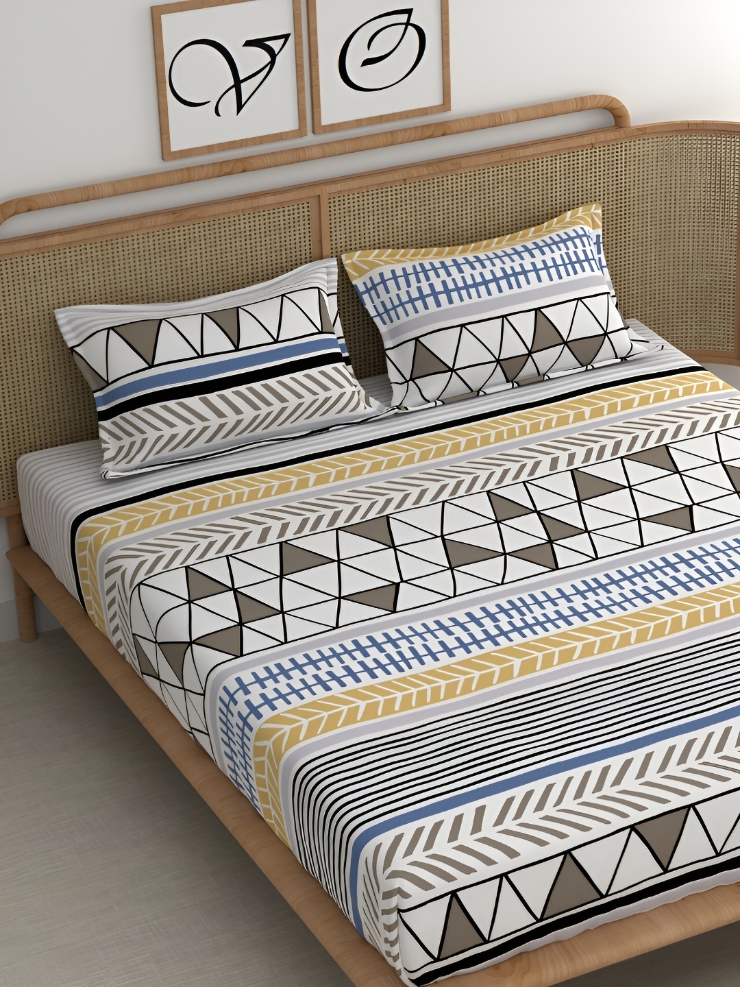 

CHHAVI INDIA Grey Geometric 210 TC King Bedsheet with 2 Pillow Covers