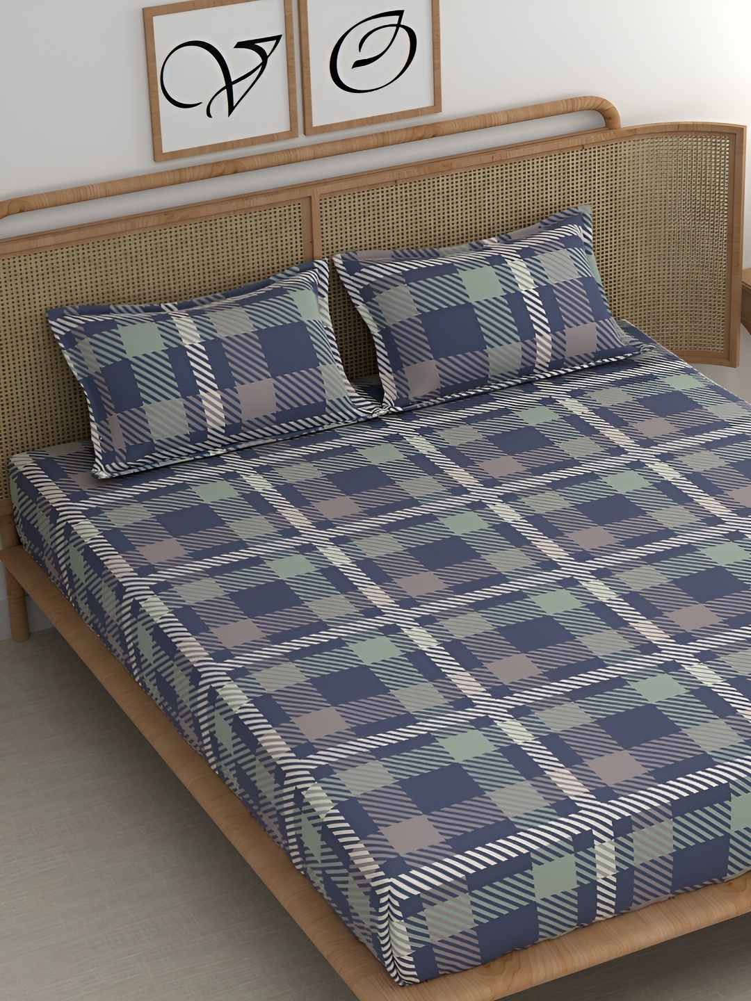 

CHHAVI INDIA Blue Geometric 210 TC King Bedsheet with 2 Pillow Covers
