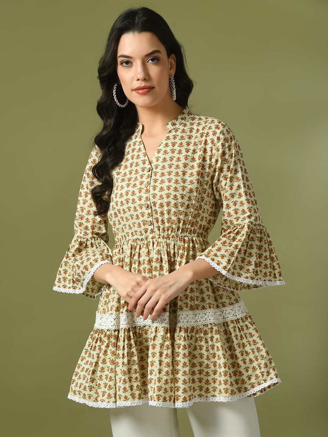 

Sangria Floral Printed Band Collar Cotton Empire Top, Beige