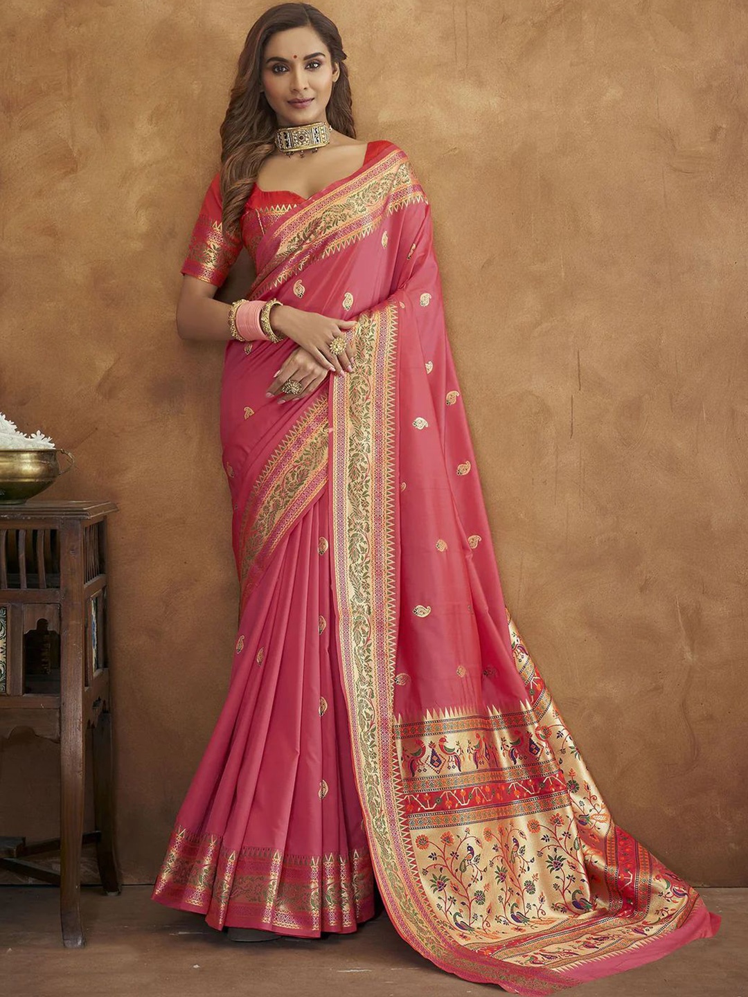

bansari textiles Ethnic Motifs Woven Design Zari Silk Cotton Banarasi Saree, Pink