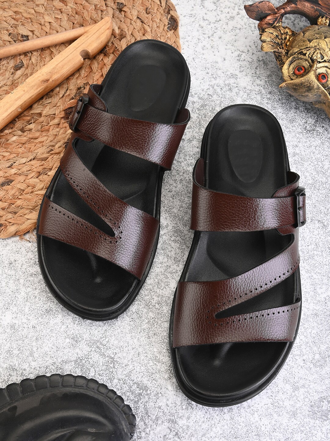 

FOUR STAR TRUCK SALES Men Comfort Sandals, Black