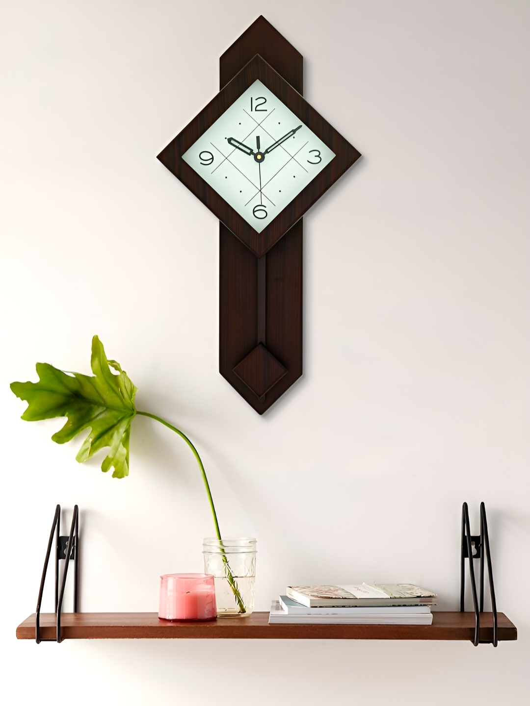 

Craft Smith Brown Textured Geometric Wooden Traditional Wall Clock