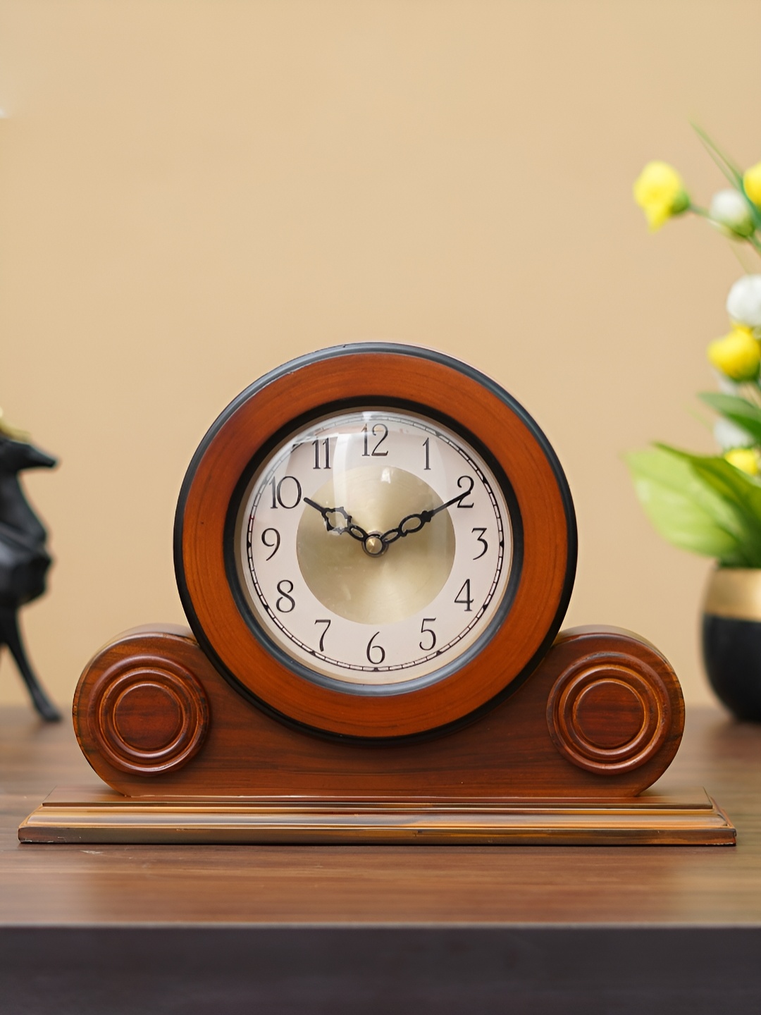 

Craft Smith Brown Round Wooden Traditional Table Clock