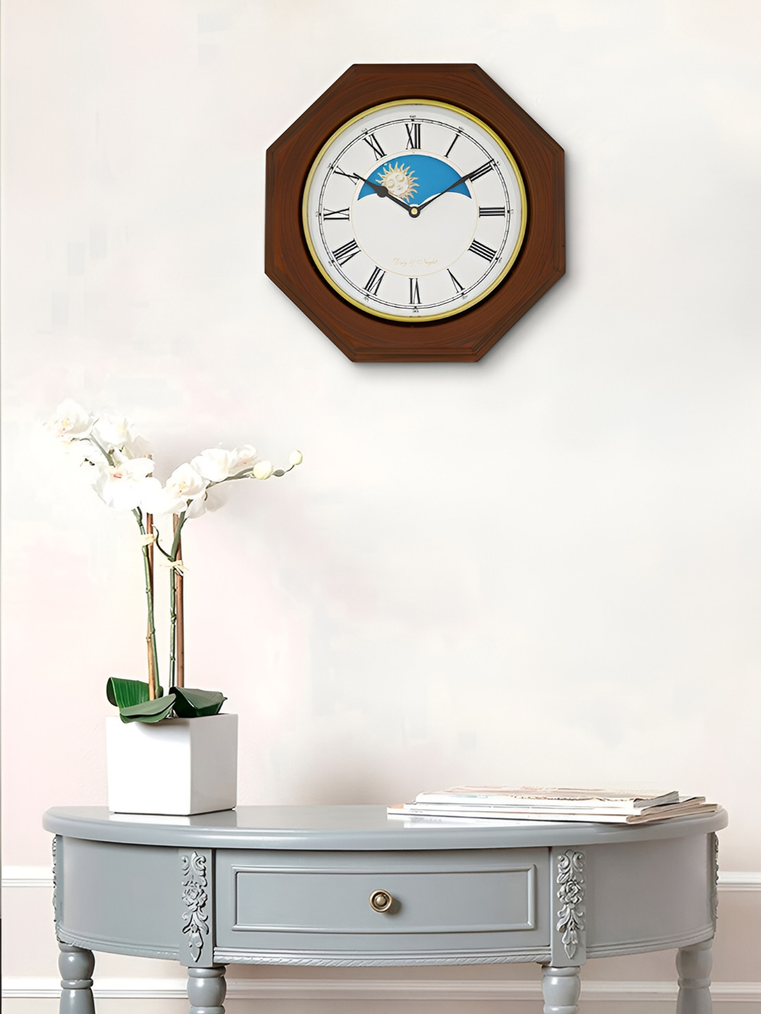 

Craft Smith Brown Embellished Abstract Shaped Wooden Traditional Wall Clock