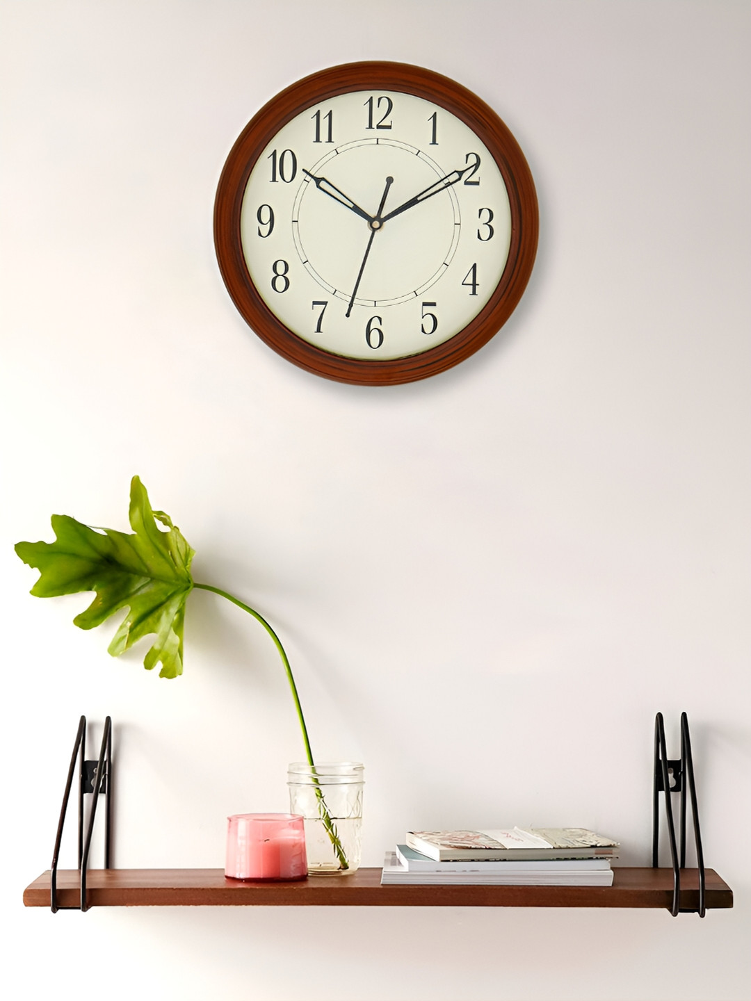 

Craft Smith Brown & White Wooden Traditional Round Wall Clock