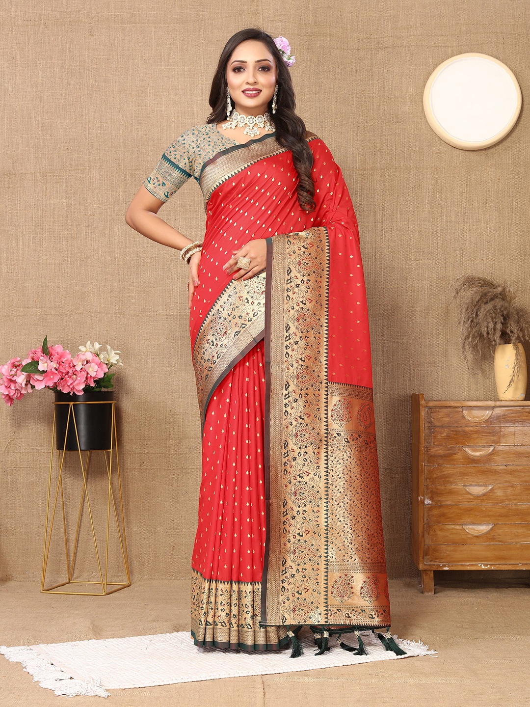 

bansari textiles Ethnic Motifs Woven Design Zari Silk Cotton Banarasi Saree, Red