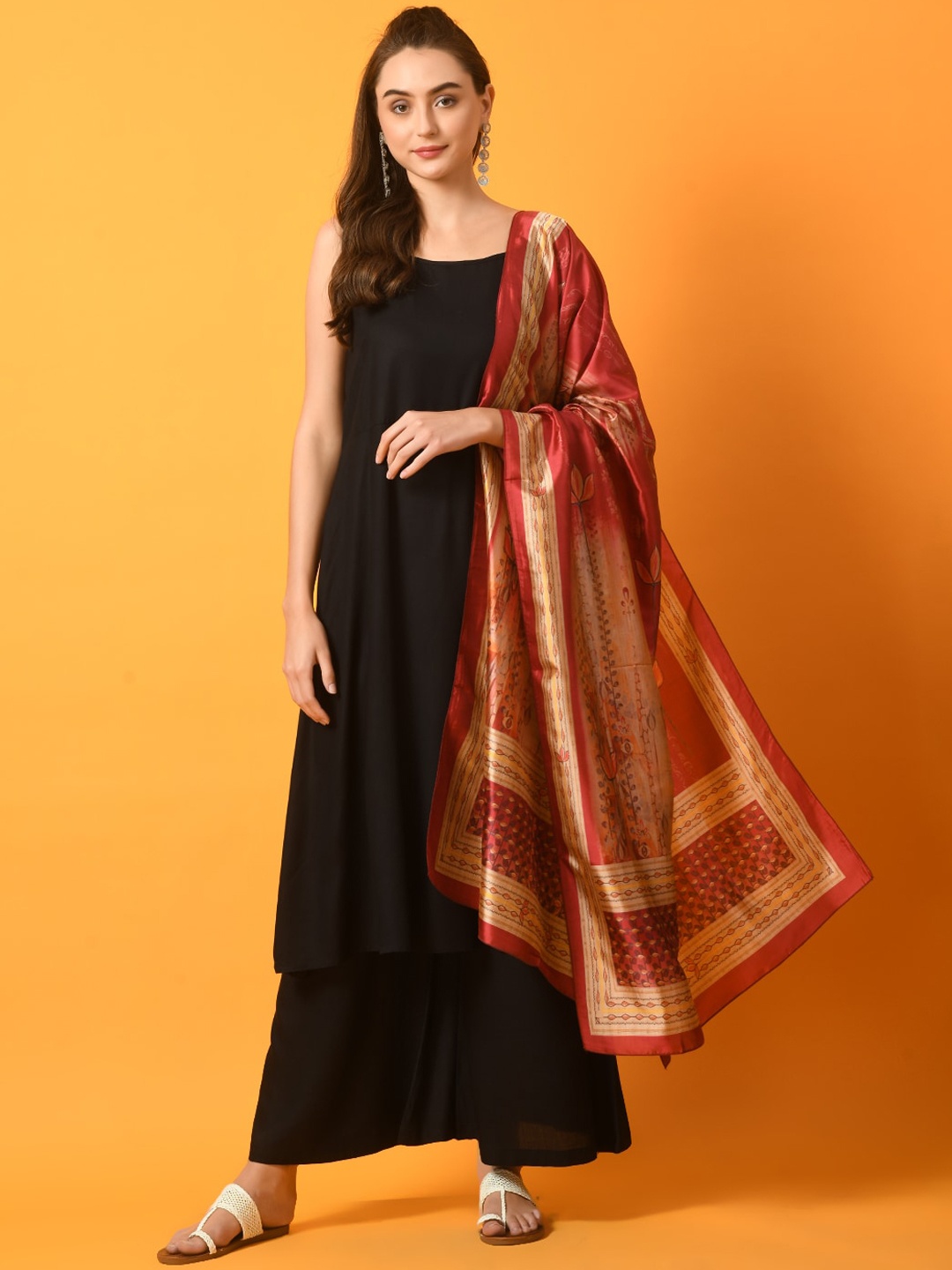

Sangria Sleeveless A-Line Kurta With Palazzos & Dupatta, Black
