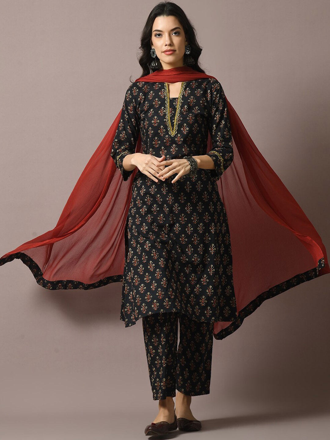 

Sangria Ethnic Motifs Printed Pure Cotton Straight Kurta With Trouser & Dupatta, Black