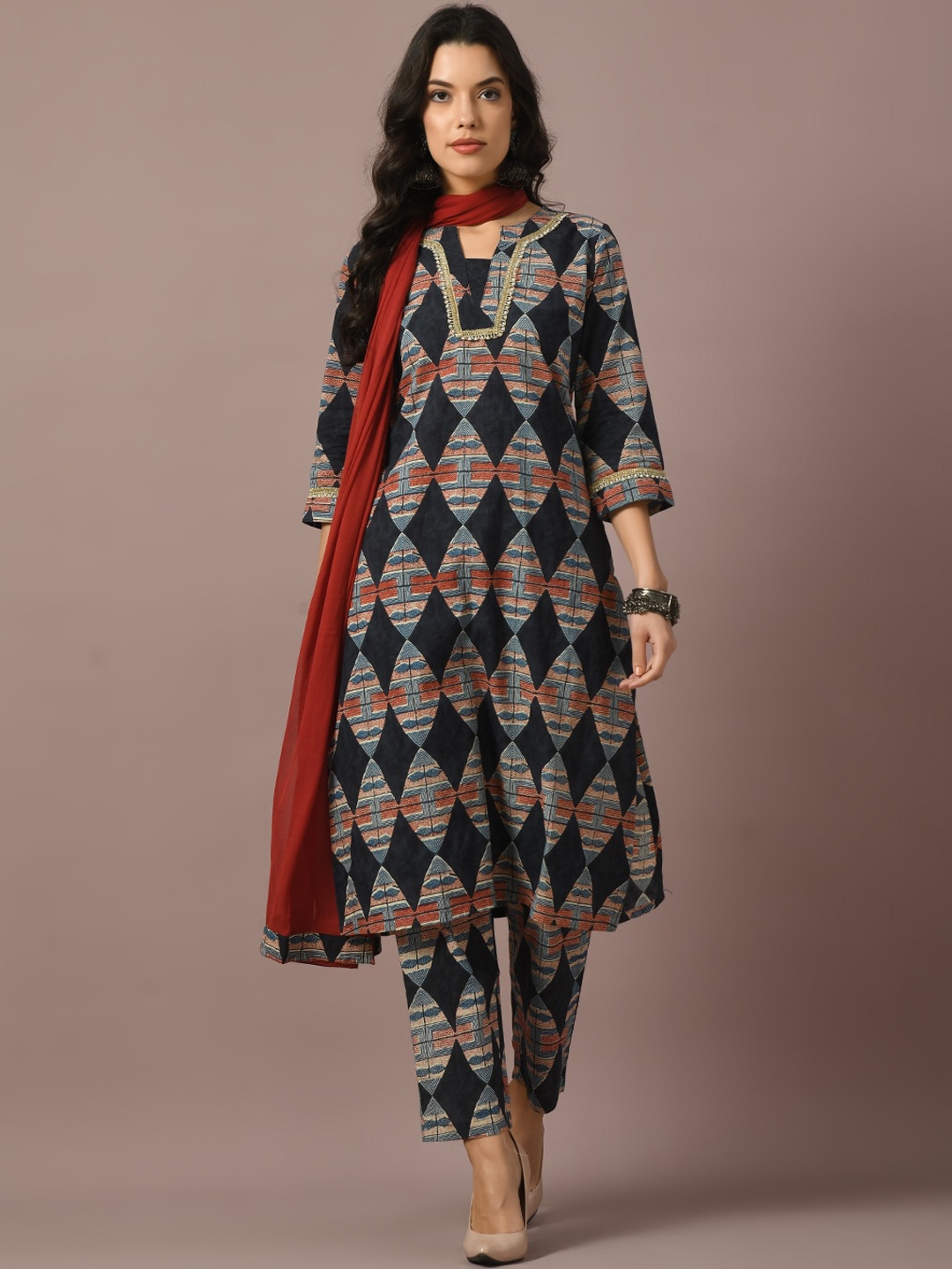 

Sangria Ethnic Motifs Printed Cotton Straight Kurta With Trouser & Dupatta, Black