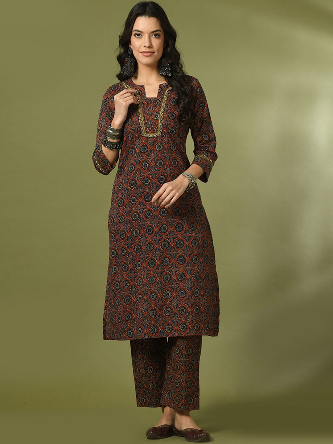 

Sangria Ethnic Motifs Ajrakh Printed Pure Cotton Straight Kurta & Trousers, Brown