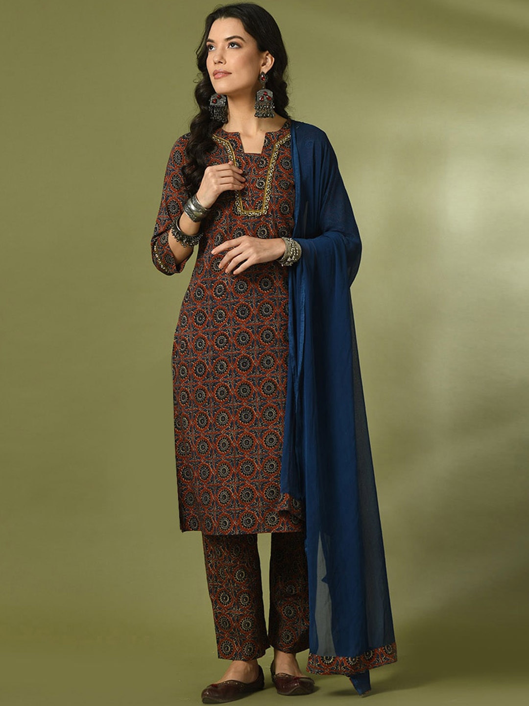 

Sangria Ethnic Motifs Printed Pure Cotton Straight Kurta With Trousers & Dupatta, Brown