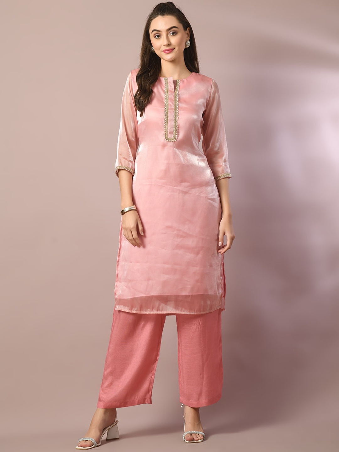 

Sangria Beads Detail Round-Neck Straight Kurta & Palazzos, Pink