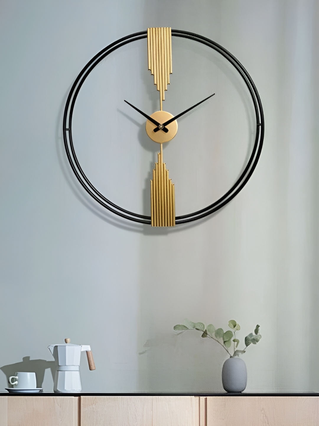 

Writings On The Wall Gold Toned & Black Textured Contemporary Round Metal Wall Clock