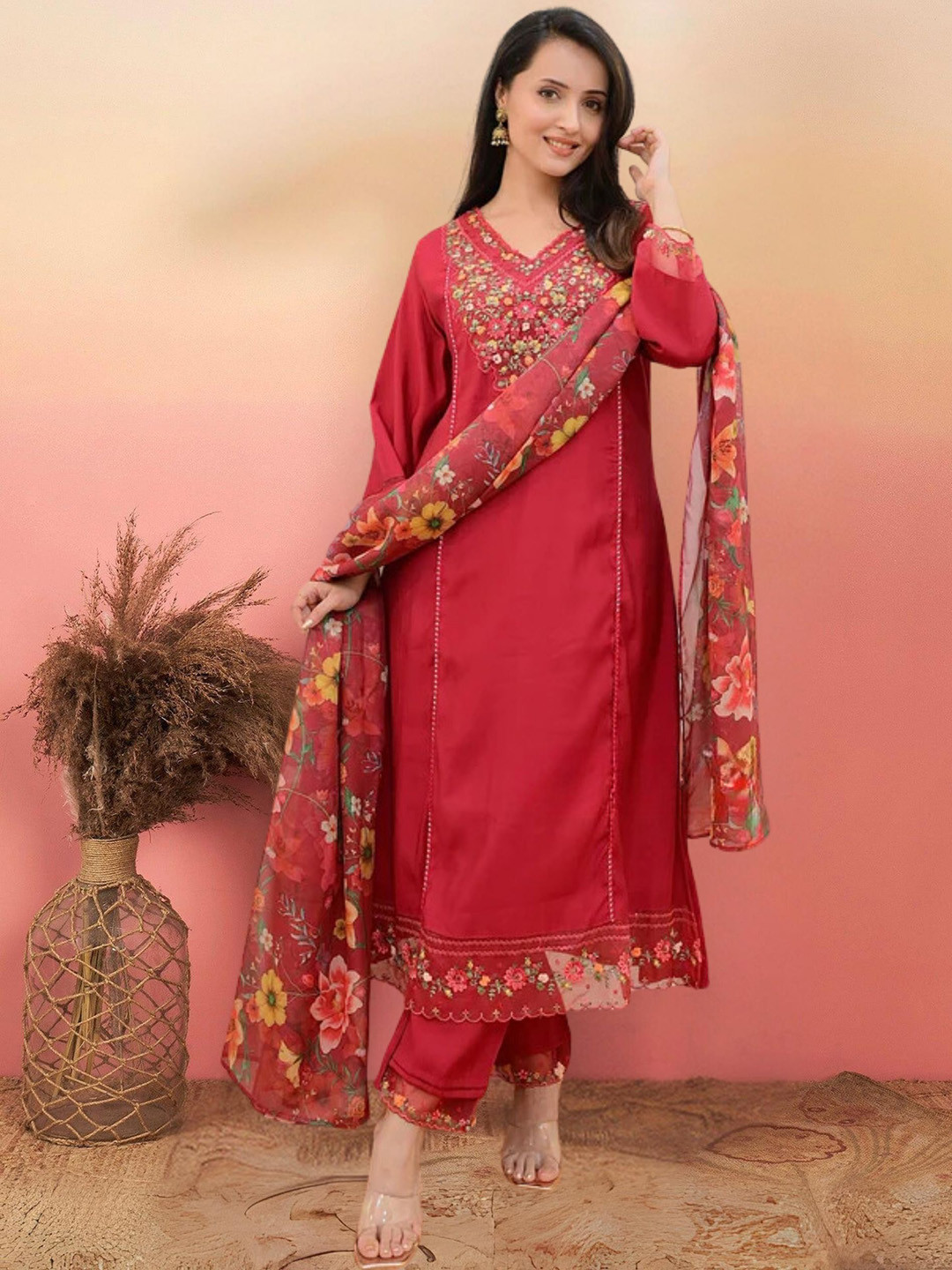 

NIZA FASHION Ethnic Motifs Embroidered Thread Work Kurta With Trousers & Dupatta, Red