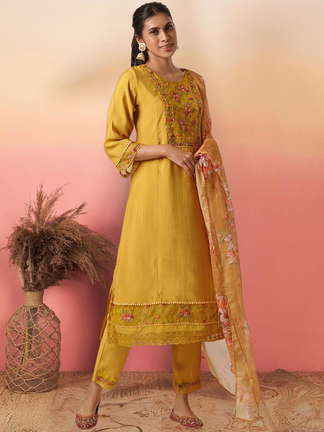 

NIZA FASHION Women Floral Embroidered Regular Thread Work Kurta with Trousers & With Dupatta, Yellow