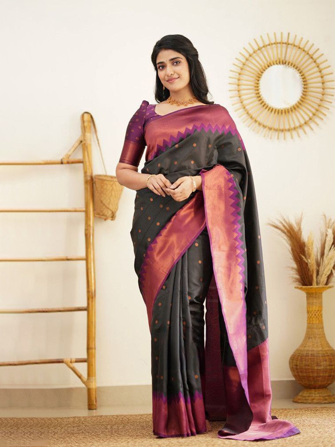 

KALINI Ethnic Motifs Woven Design Zari Kanjeevaram Saree, Black