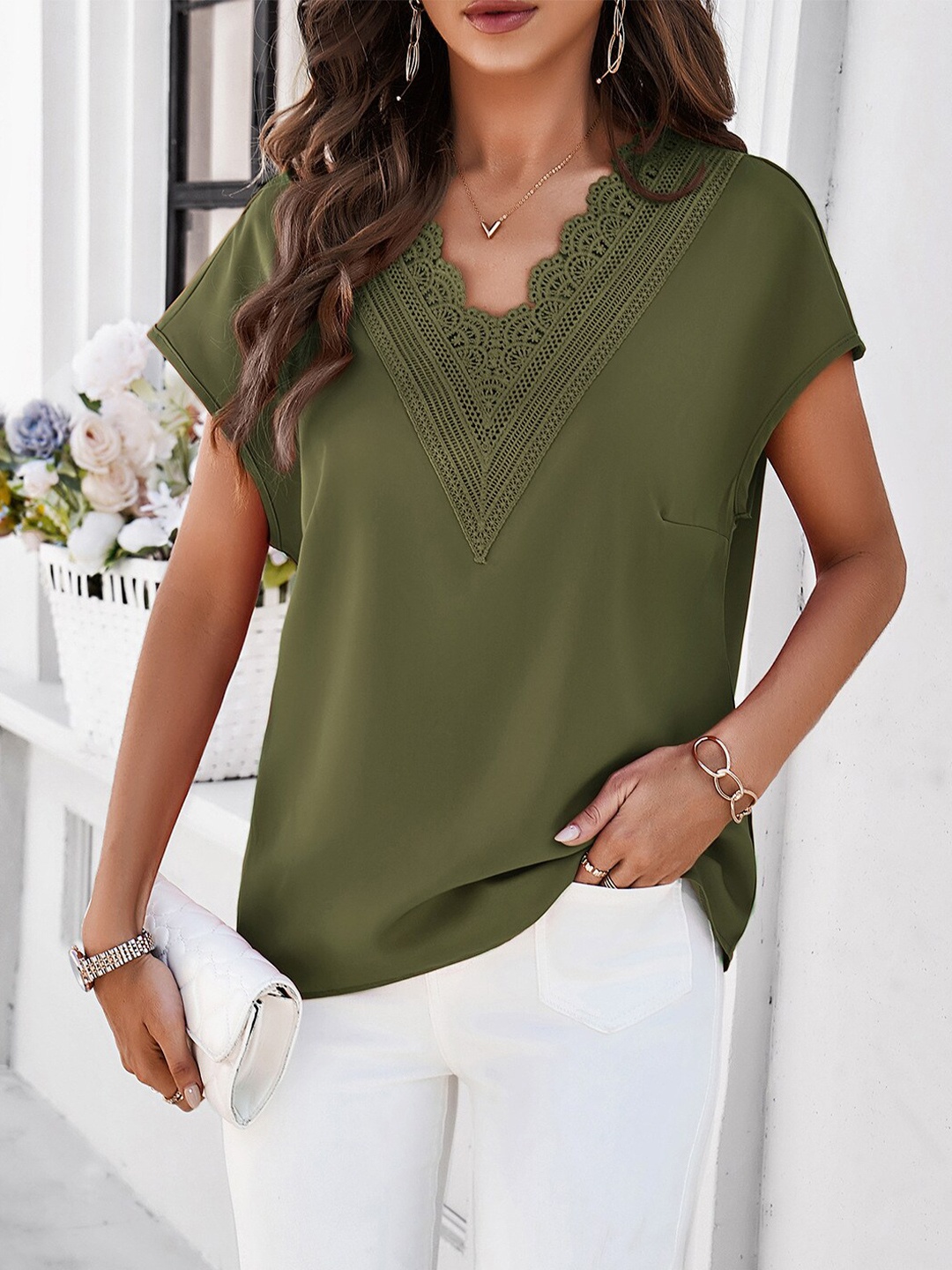 

StyleCast x Revolte V-Neck Extended Sleeves Top, Green