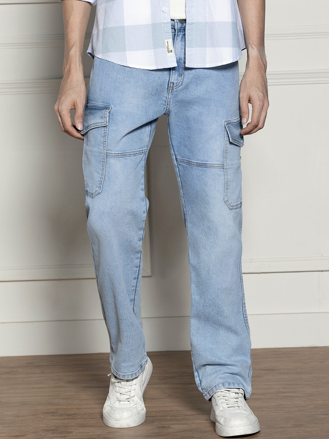 

Dennis Lingo Men Relaxed Fit Clean Look Light Fade Cargo Styles Stretchable Jeans, Blue