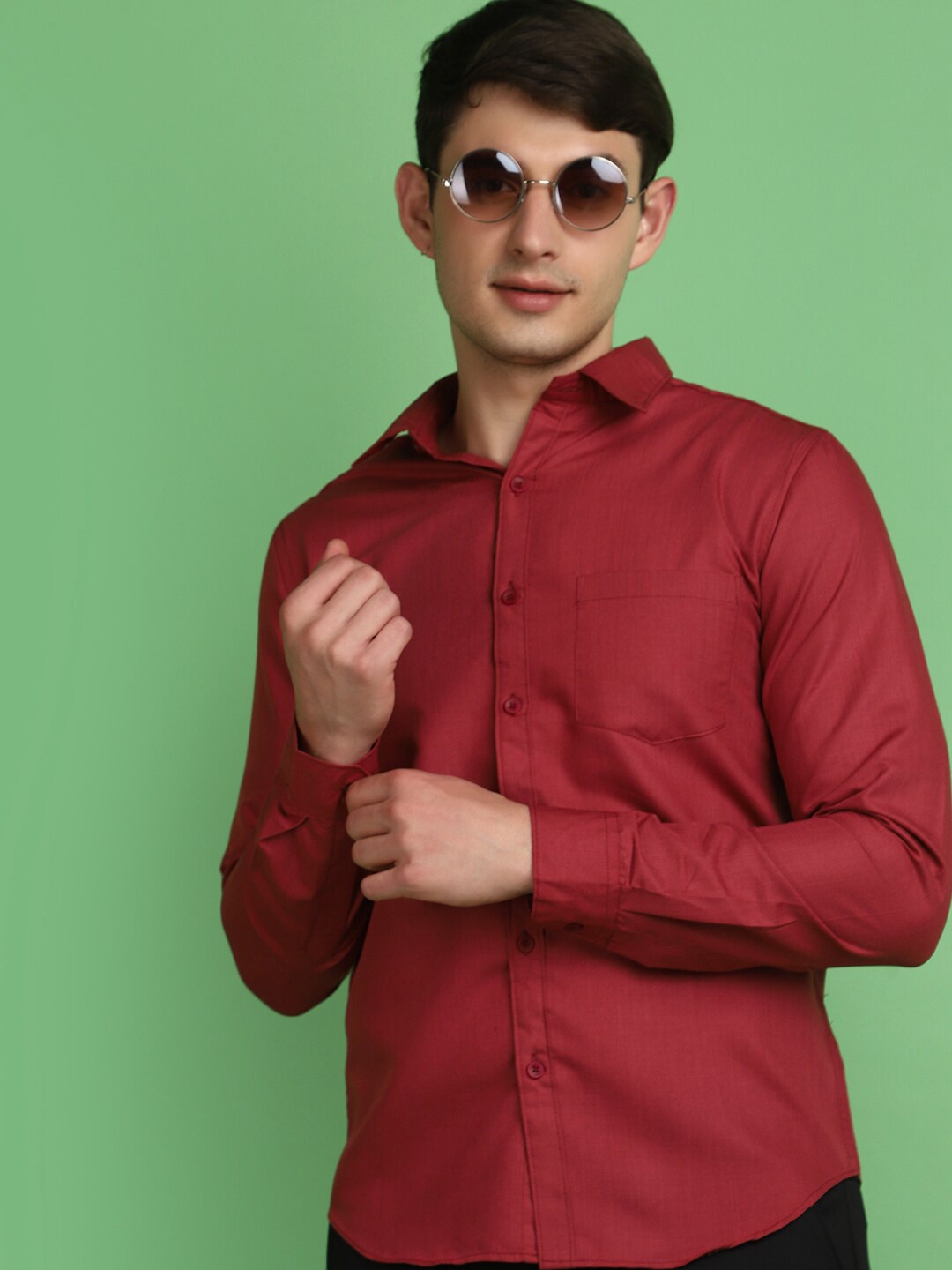 

V-Mart Cotton Spread Collar Long Sleeves Slim Fit Opaque Casual Shirt, Maroon