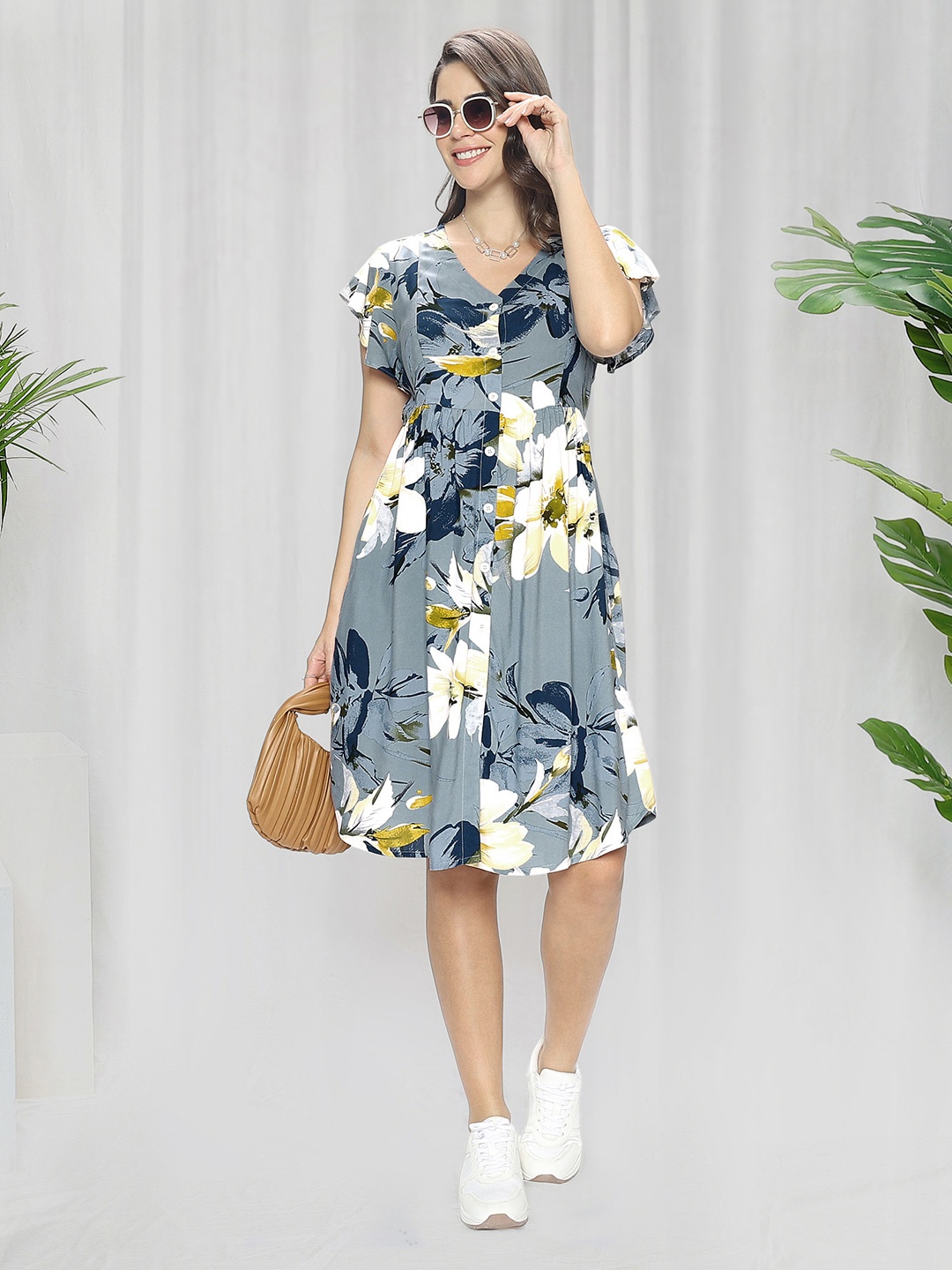 

MomToBe Floral Print Maternity Fit & Flare Dress, Blue