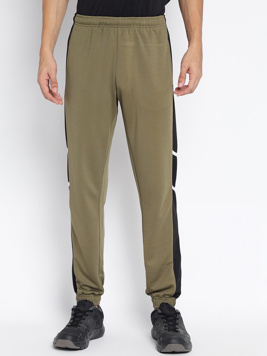 

DRYP EVOLUT Men Side Panel Detail Sweat-Proof Jogger, Olive