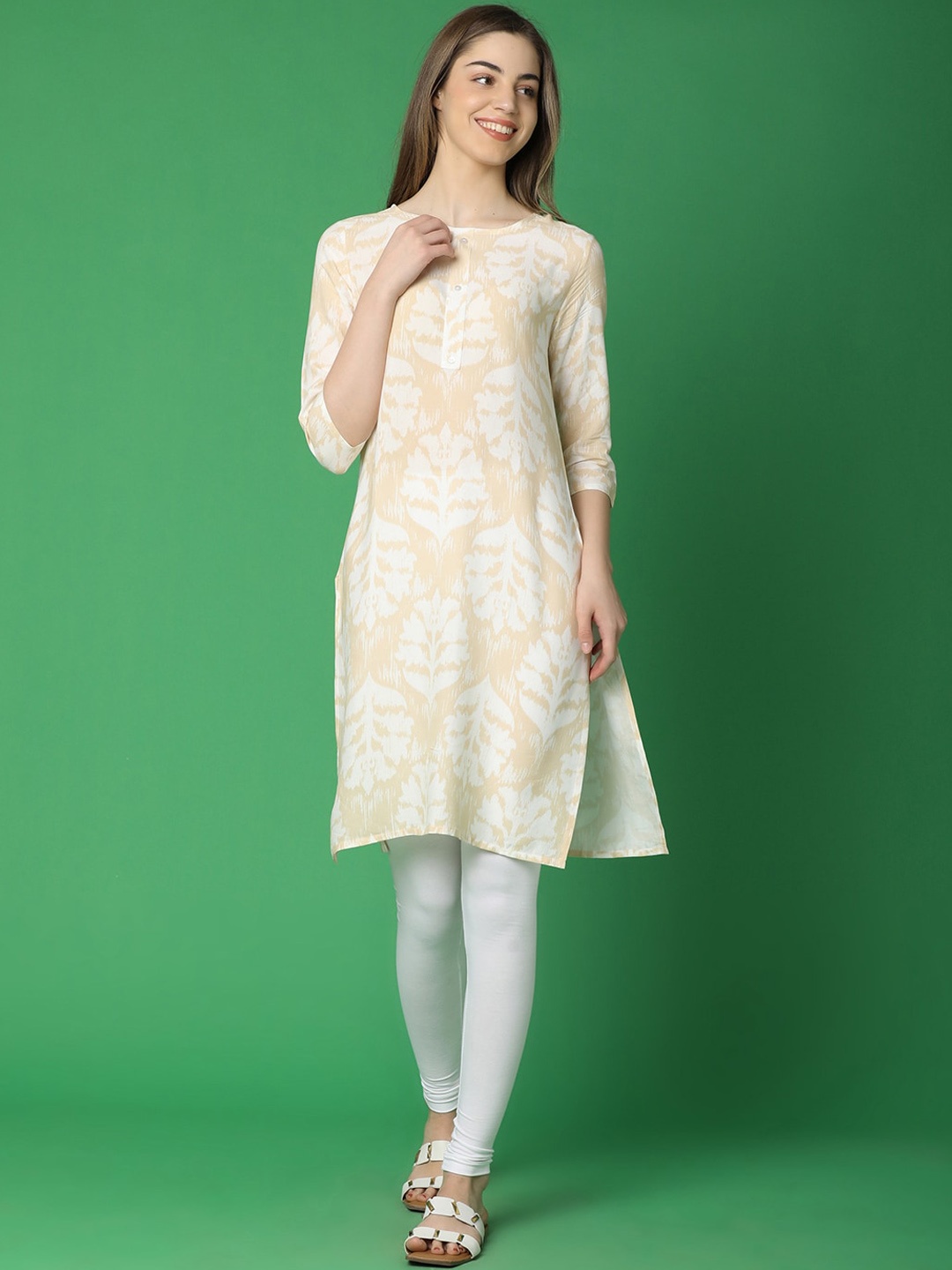 

V-Mart Floral Printed Round Neck Above Knee Straight Kurta, Off white
