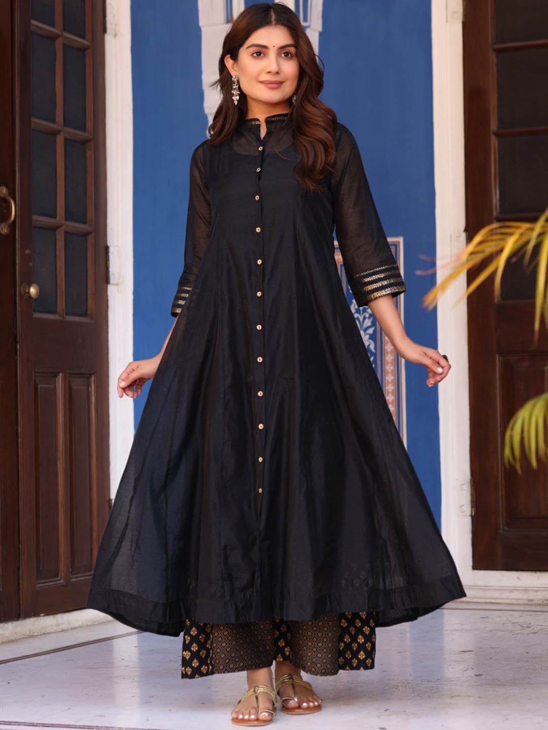 

Juniper Mandarin Collar Panelled Chanderi Silk Kurta with Palazzos, Black