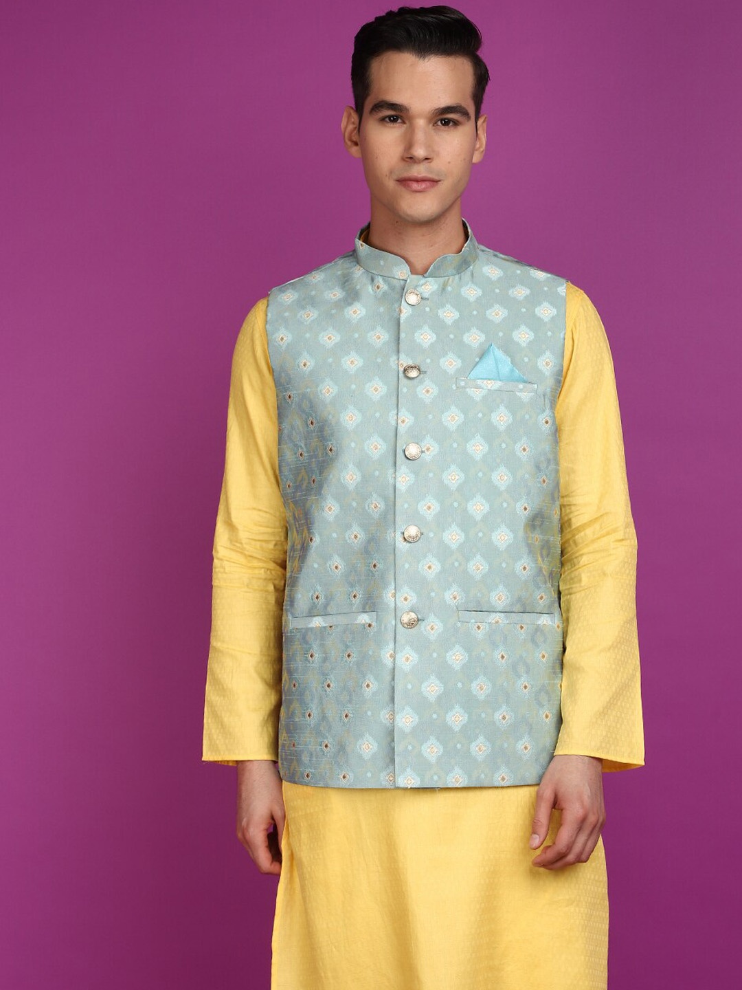 

V-Mart Ethnic Motifs Printed Mandarin Collar Sleeveless Nehru Jacket, Green
