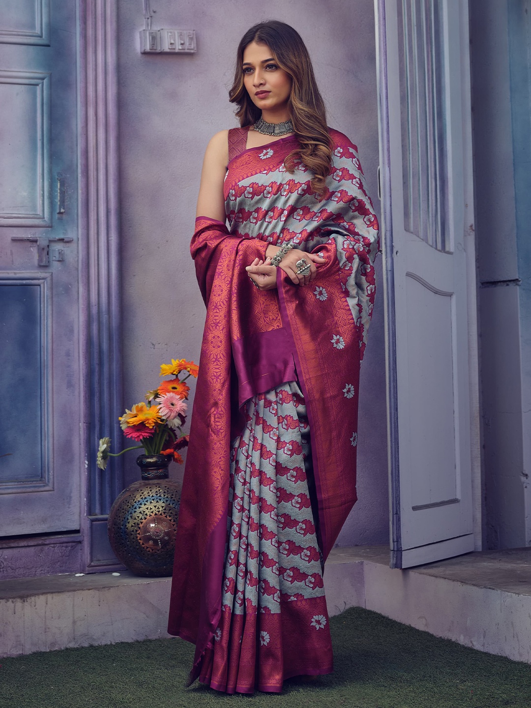 

KALINI Floral Woven Design Zari Kanjeevaram Saree, Blue