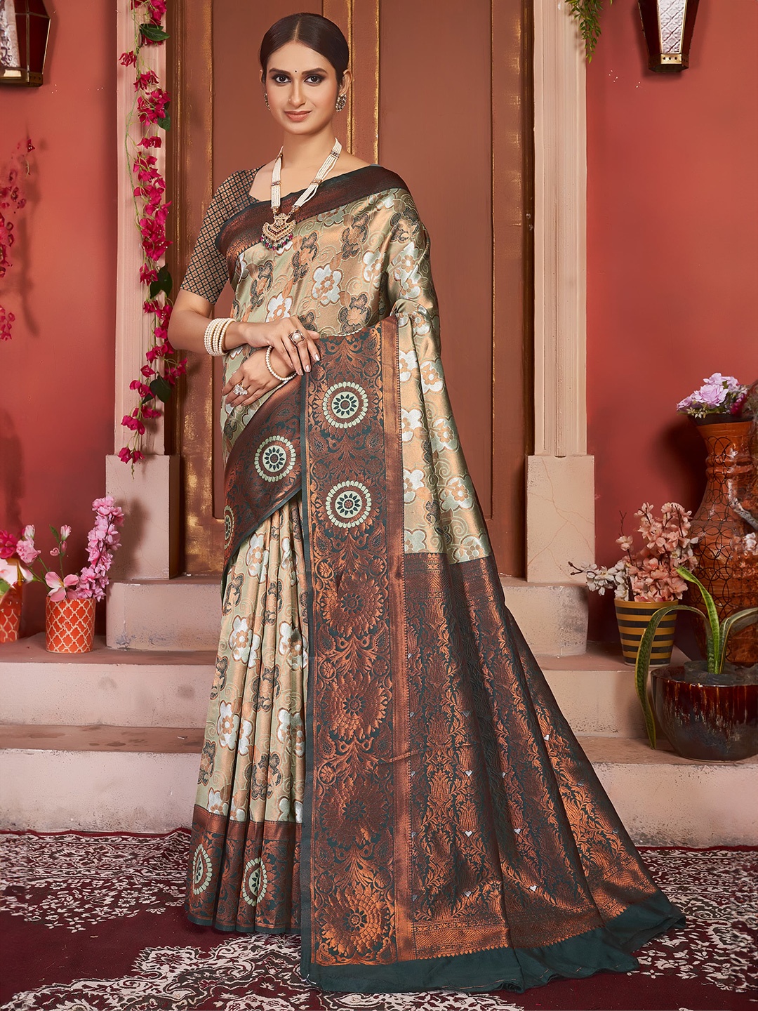 

KALINI Ethnic Motifs Woven Design Zari Kanjeevaram Saree, Sea green