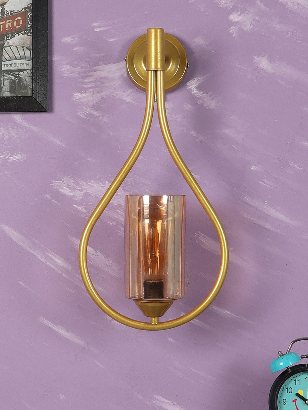 

decorativeray Gold Toned Cylindrical Metal Wall Lamp