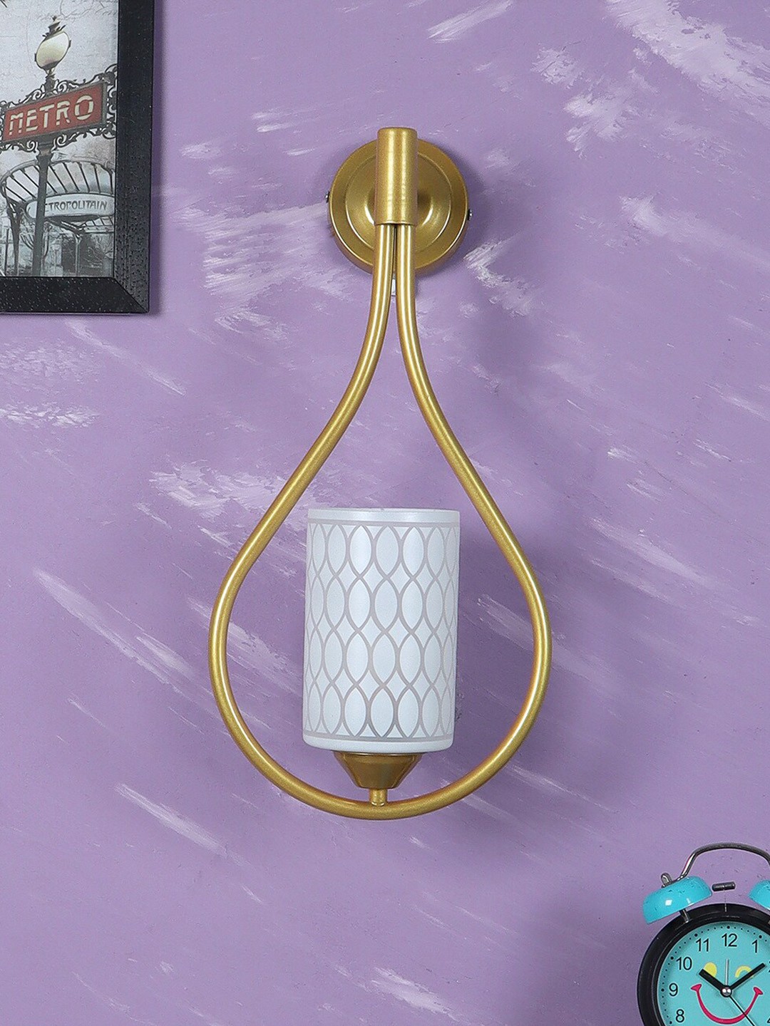

decorativeray Gold Toned Metal Wall Lamps