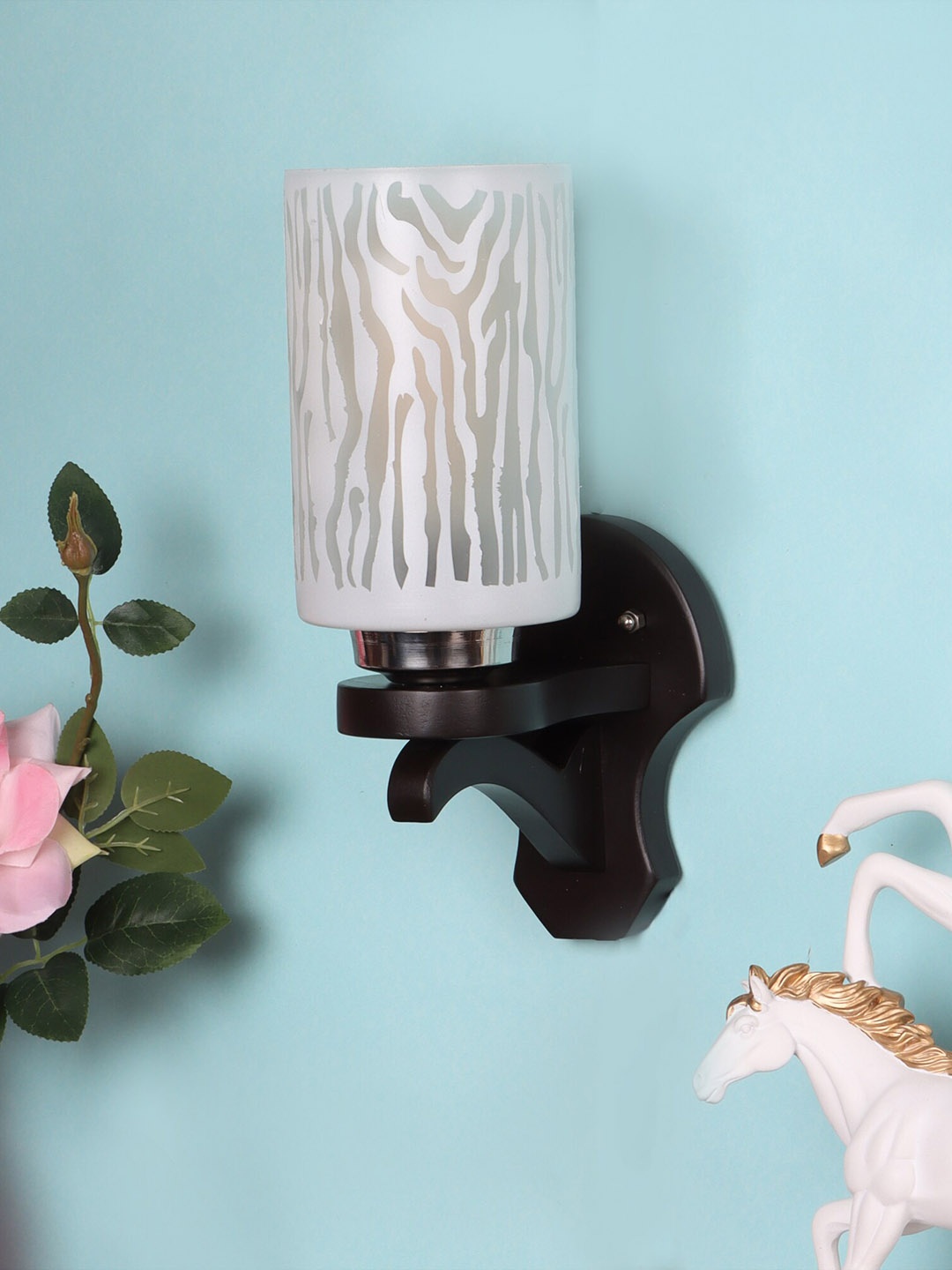 

decorativeray Brown & White Cylinder Shaped Wall Lamp
