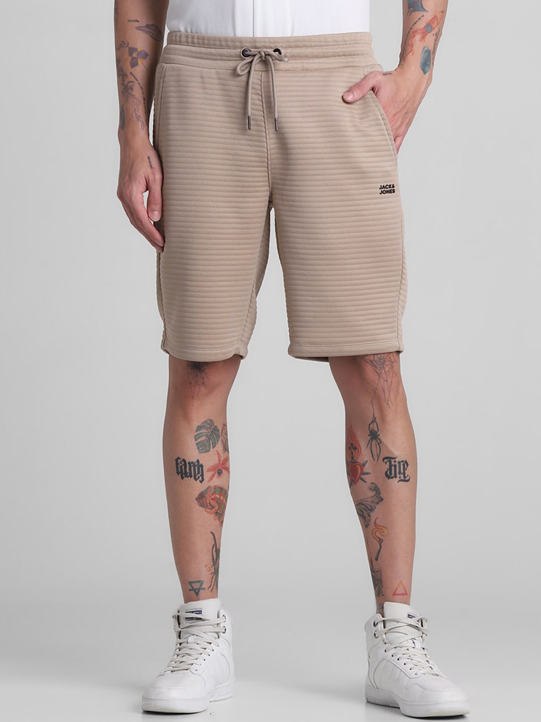 

Jack & Jones Men Mid Rise Shorts, Brown
