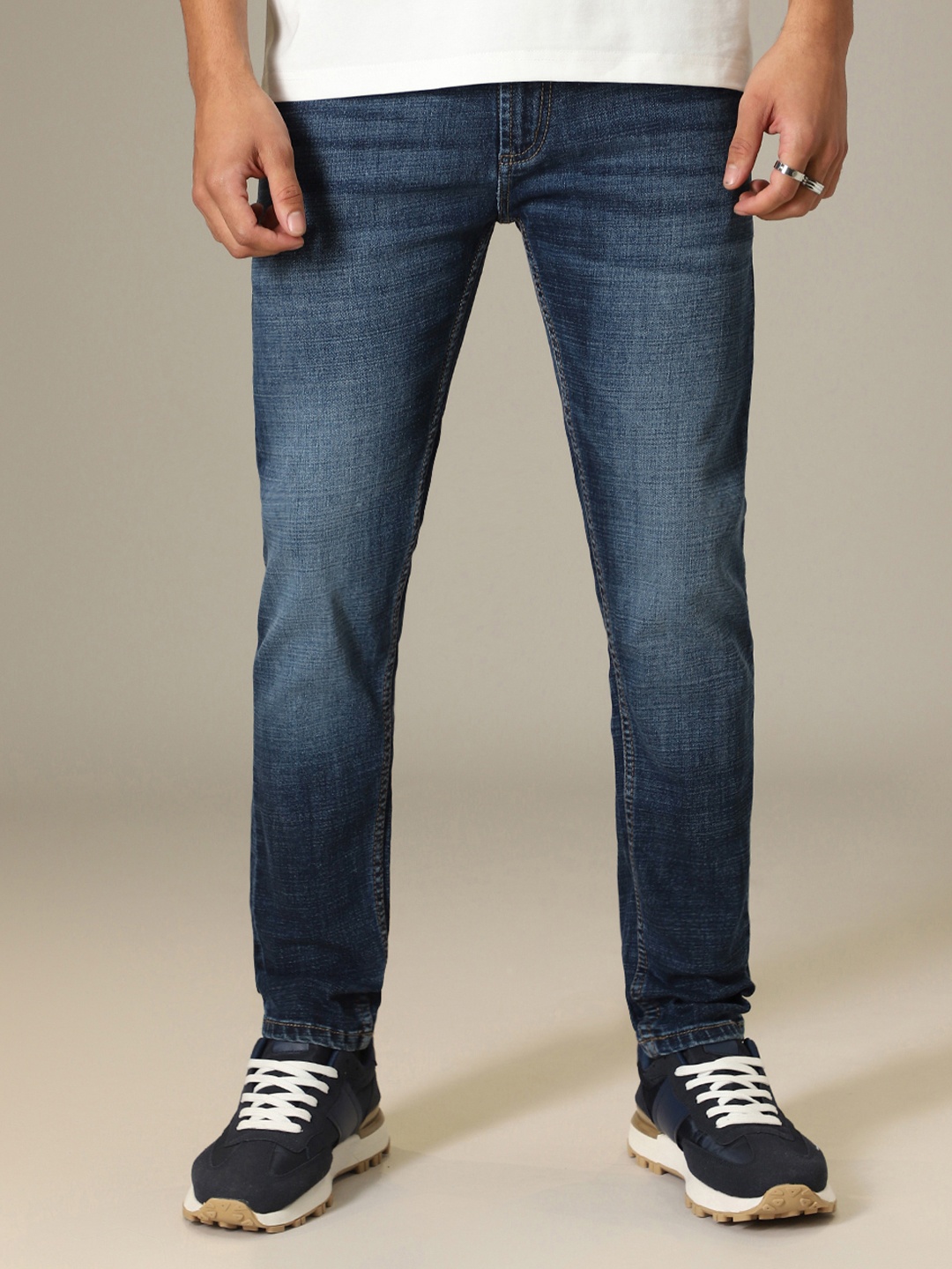 

Banana Club Men Jean Slim Fit Heavy Fade Jeans, Blue