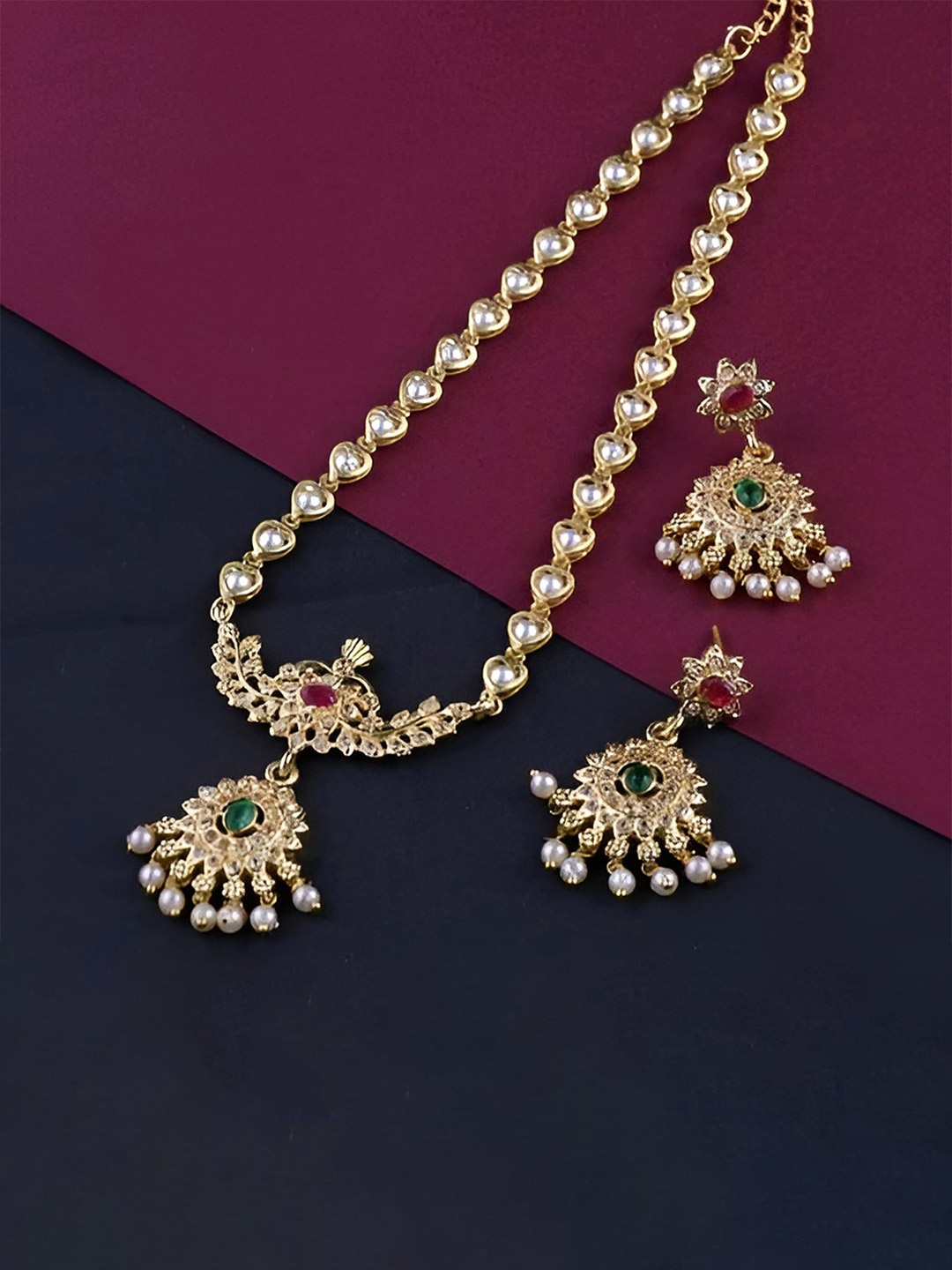 

Fashion Frill Gold Plated Floral Kundan Jewellery Set