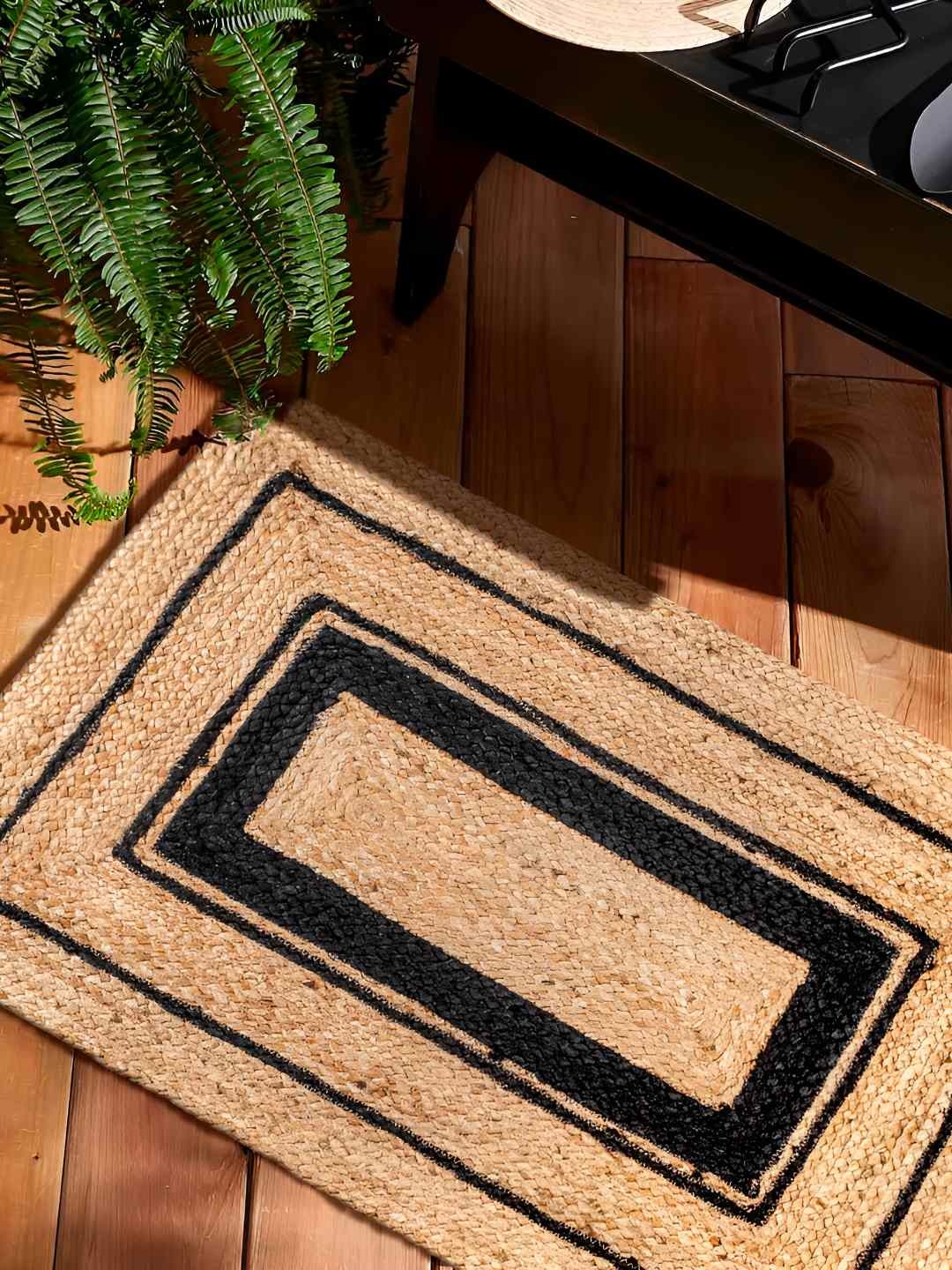 

Housine Beige & Black Jute Floor Mat