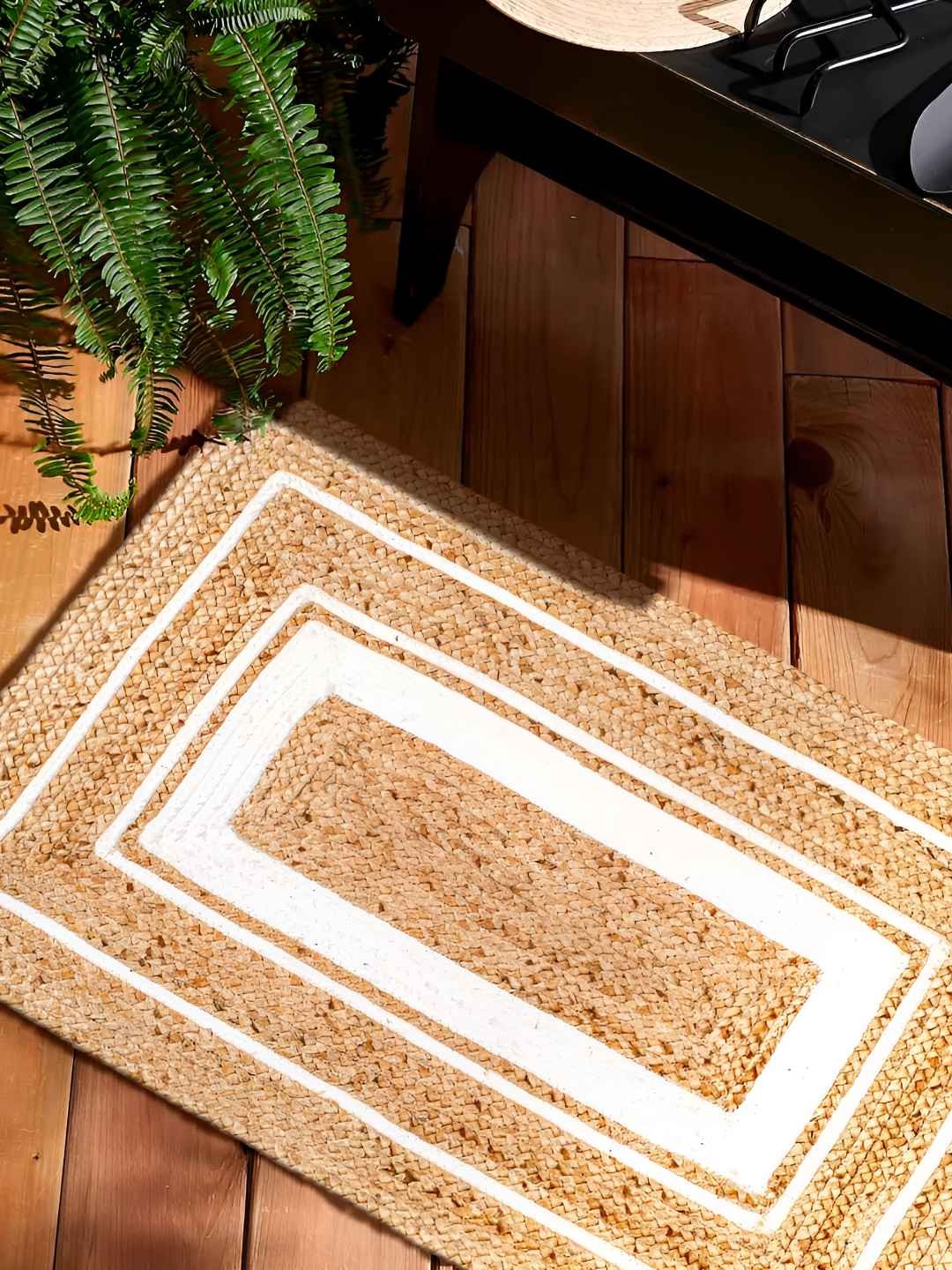 

Housine Beige Water Resistant Floor Mats
