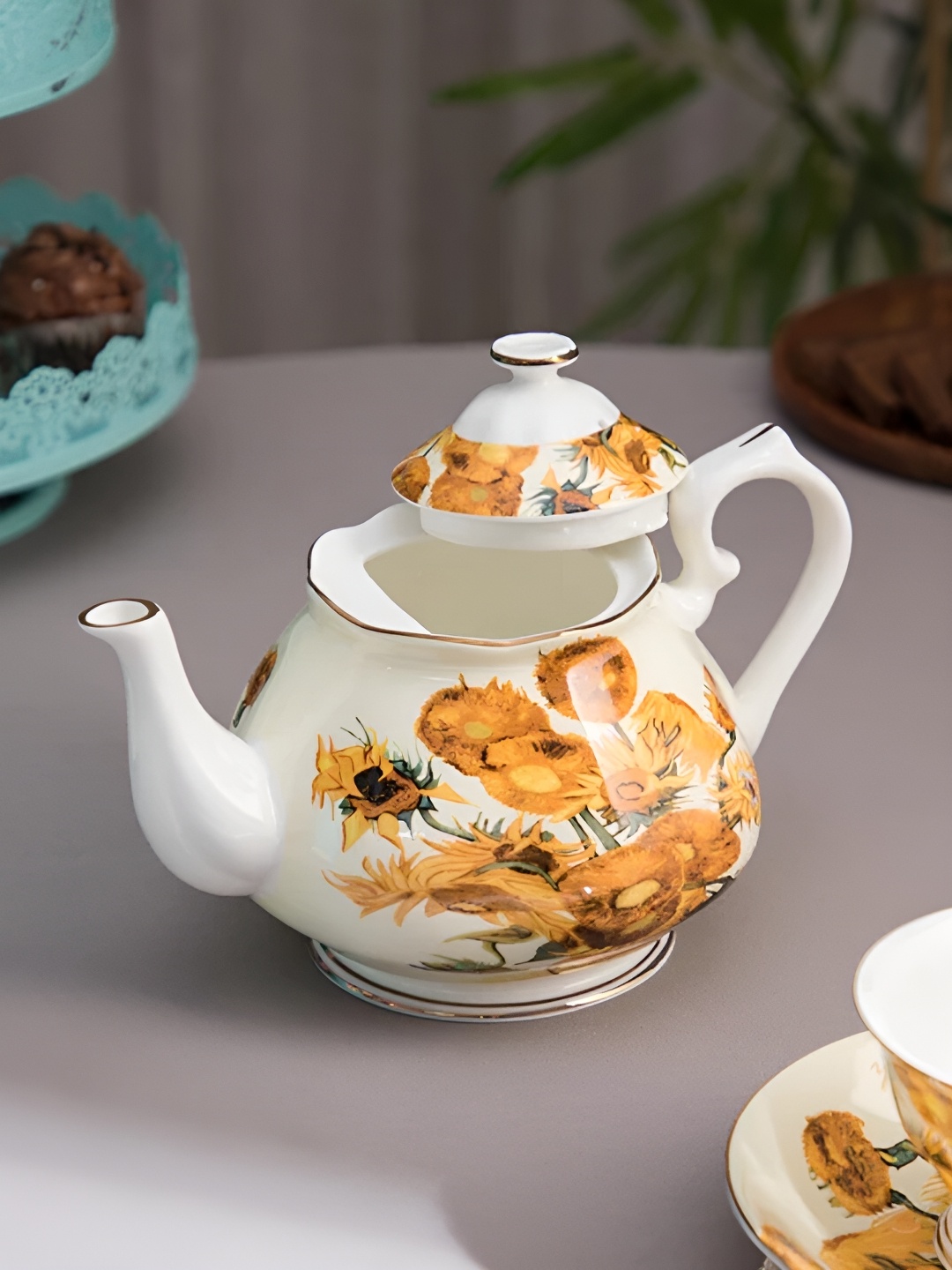 

THEDECORKART Floral Printed Glossy Kettle, White