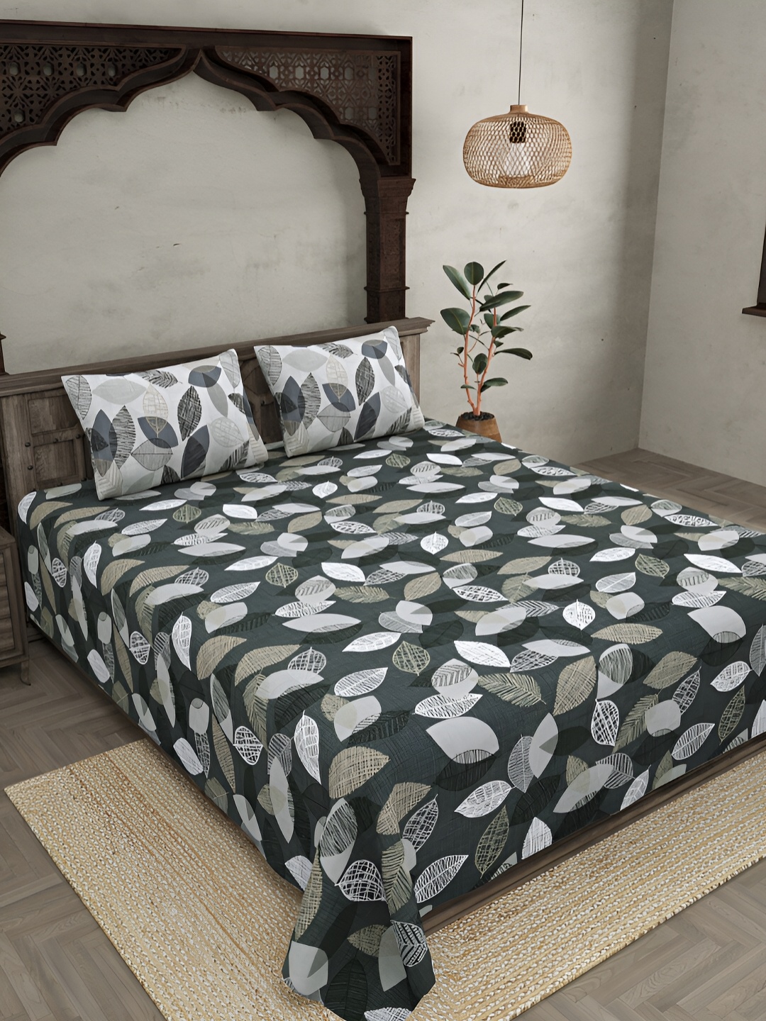 

JAIPUR FABRIC Grey & White Floral Cotton 300 TC King Bedsheet with 2 Pillow Covers