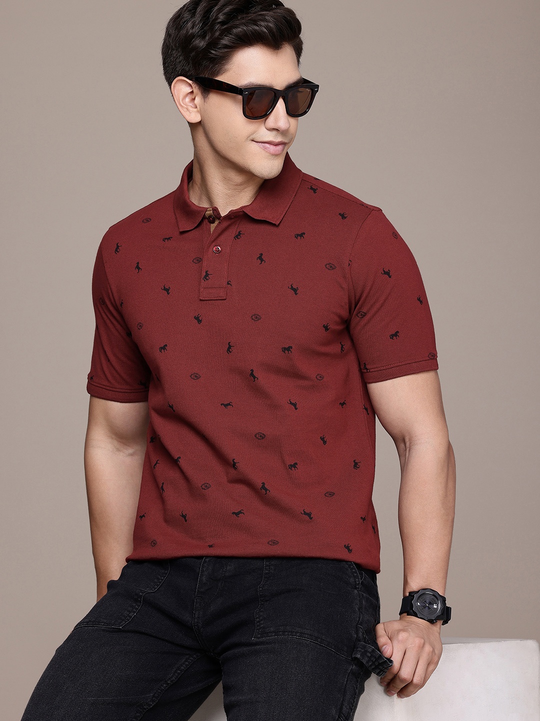 

Burnt Umber Men Printed Polo Collar T-shirt, Maroon