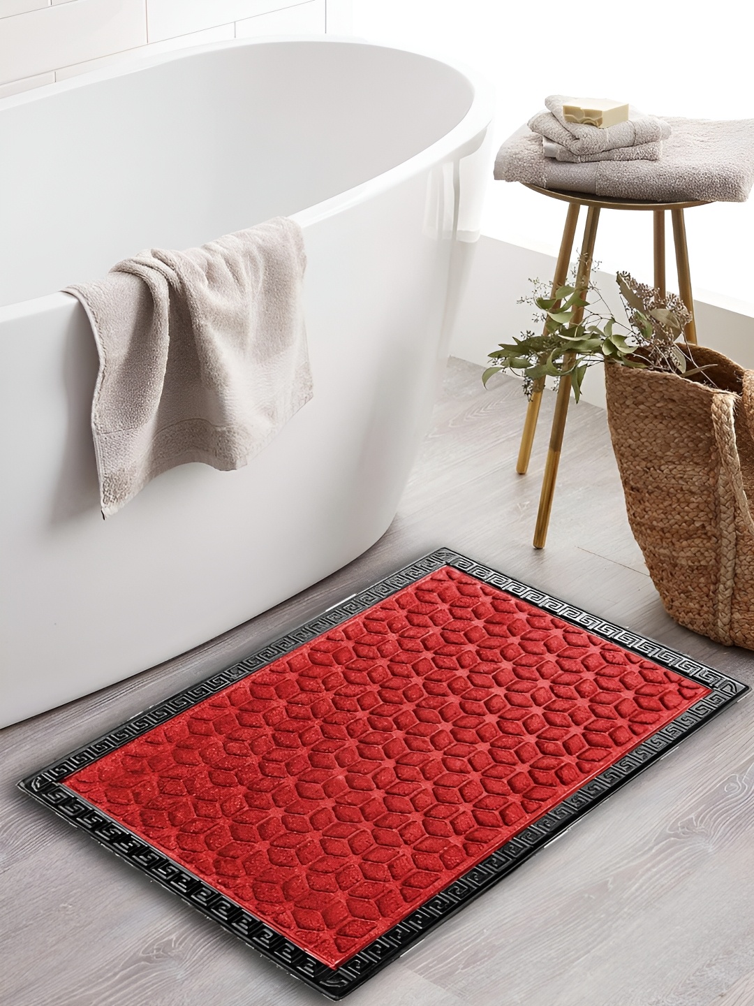 

AaHo Decor Red & Black Waterproof Anti-Skid Rubber Doormat